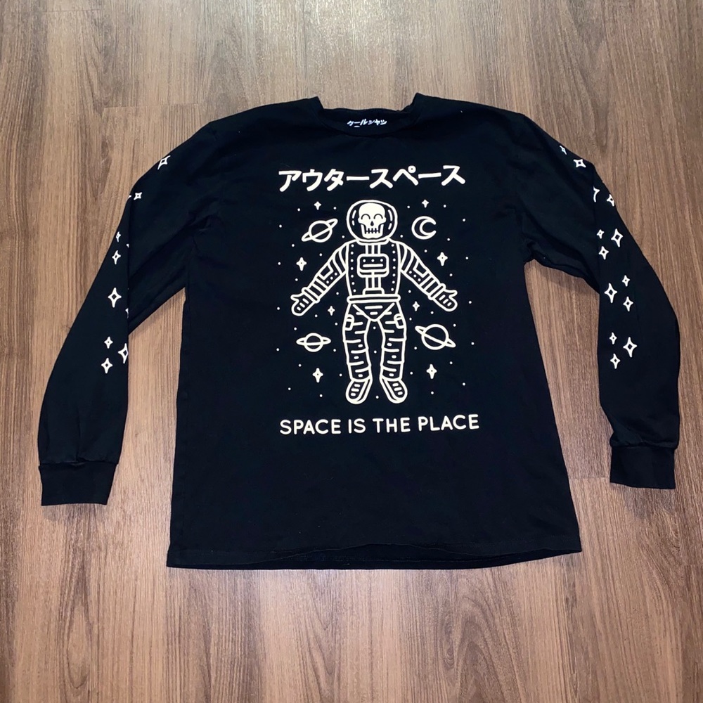 Graphic Long Sleeve T-Shirt